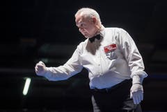 Boxing Day in der Bodensee-Arena in Kreuzlingen: Szenen vom Kampf Evgeny Shvedenko (Russland, blaue Handschuhe) gegen Roman Sharupa (Ukraine, weisse Handschuhe).
