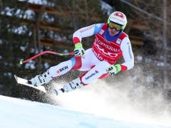 Fliegt dem Ziel entgegen: Beat Feuz. Bild: Andrea Solero / EPA