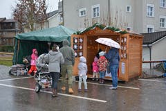 Adventsmarkt in Kirchberg. (Bild: Beat Lanzendorfer, 02.12.2018)