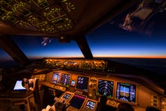 Kurz vor Sonnenaufgang über dem kaspischen Meer auf dem Weg nach Hong Kong.