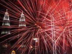 Spektakel in Kuala Lumpur, der Hauptstadt Malaysia (Bild: Keystone/EPA/FAZRY ISMAIL)
