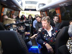 Früh aufstehen: Der Fanbus von Altdorf nach Bern fährt pünktlich um 5.15 Uhr ab. (Bild Florian Arnold)