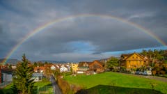 Regenbogen über dem unteren Seetal (Bild: Gildo Moscatelli (Gelfingen, 4. Dezember 2018))