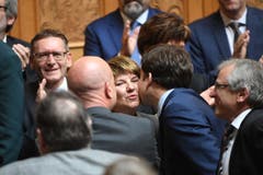 Viola Amherd freut sich über ihre Wahl zum 118. Mitglied des Bundesrates. (Bild: KEYSTONE/Marcel Bieri)