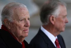 Ex-Aussenminister James Baker. (Bild: AP / Win McNamee)