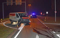Die Unfallstelle bei der Autobahneinfahrt A2 in Sursee. (Bild: Luzerner Polizei)