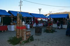 Adventsmarkt im «Solino» in Bütschwil. (Bild: Beat Lanzendorfer, 07.12.2018)