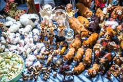 Das Angebot der Stände reicht von traditionell... (Bild: Philipp Schmidli, Willisau, 7. Dezember 2018)