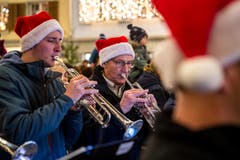 Auch musikalische Unterhaltung fehlt an diesem Wochenende nicht. (Bild: Philipp Schmidli, Willisau, 7. Dezember 2018)