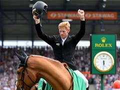 Der Sieger Marcus Ehning hatte bereits in Aachen gejubelt. (Bild: KEYSTONE/EPA/SASCHA STEINBACH)