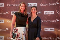 Florence Schelling, links, und Laura Benz, rechts. (Bild: KEYSTONE/Melanie Duchene, 9. Dezember 2018)