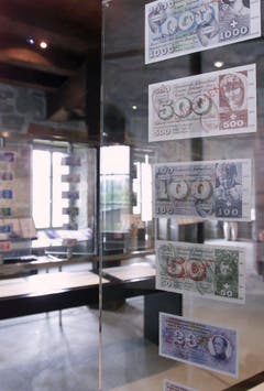 Weckt bei älteren Generationen Erinnerungen: eine ältere Banknotenserie. (Bild: Keystone / Yoshiko Kusano)