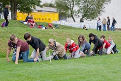 Im Gleichschritt zum Ziel (Bild: Pius Amrein / Neue LZ)