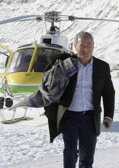 Der ägypische Investor Samih Sawiris trifft zur Eröffnung des Hotels «Chedi» in Andermatt ein. (Bild: Keystone)