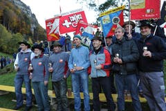 Die Bechergewinner der Sektion Nidwalden. (Bild: Urs Hanhart / Neue UZ)