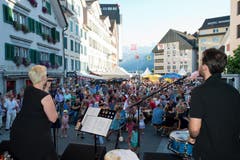 Festbetrieb beim Schiltä Nüüni an der Bundesfeier in Brunnen. (Bild: Erhard Gick / Neue SZ)