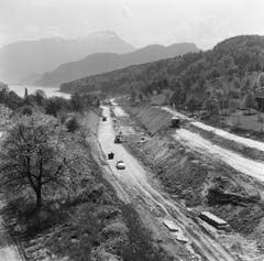 Die Baustelle frisst sich in die Landschaft. (Bild: KEYSTONE/PHOTOPRESS-ARCHIV/Jules Vogt)