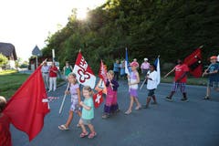 Jodlermesse mit dem Jodlerklub Flüeli-Ranft und anschliessendem Kantonsfahnenmarsch zum Festareal. (Bild: Roger Zbinden / Neue NZ)