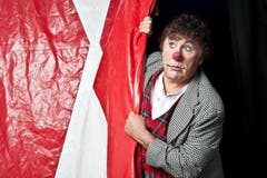Das neue, farbenprächtige Programm steht in diesem Jahr ganz im Zeichen des Mottos «David Larible - der Clown der Clowns». Der Italiener David Larible repräsentiert mit seiner charakteristischen roten Nase, der weiten Kleidung, seiner unnachahmlichen Art und der ausdrucksstarken Manegenpräsenz den klassischen Zirkusclown. Weltweit wird er deshalb mehrfach ausgezeichnet. (Bild: Boris Bürgisser / Neue LZ)