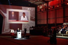 Bundespräsident Johann Schneider-Amman spricht in Rynächt, Doris Leuthard in Pollegio. (Bild: Nadia Schärli)