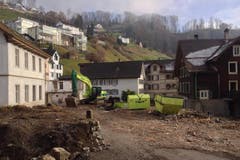 Trotz der Intervention des Schweizer Heimatschutzes wurden in Schwyz mehrere Häuser mit einer über 700jährigen Geschichte im Dezember 2013 dem Erdboden gleichgemacht. (Bild: Schweizer Heimatschutz / Ferien im Baudenkmal)