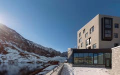 Der Melchsee mit dem neuen Hotel. (Bild: PD)