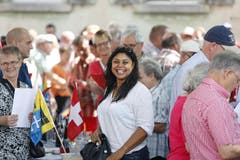 Bundestagfeier auf dem Dorfplatz in Cham. (Bild: Stefan Kaiser / Neue ZZ)