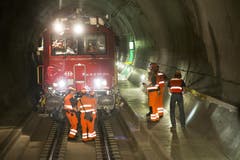 Ein Lösch- und Rettungszug der SBB im Tunnel. (Bild: Keystone)