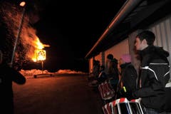 Böögg-Verbrennen in Amsteg. (Bild: Urs Hanhart / Neue UZ)