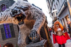 Einige Impressionen des Umzugs der Kultur Ur-Fastnächtler. (Bild: Roger Gruetter)