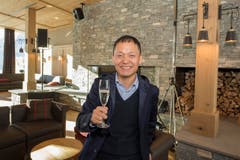 Investor ist Yunfeng Gao, ein chinesischer Unternehmer aus Shenzhen, Besitzer der Shenzhen Han's Laser Technology Co. Ltd., der verschiedene Hotels gehören. (Bild: Keystone / Urs Flüeler)