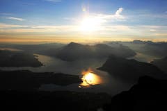 Morgendämmerung am Pilatus (18. August 2012). (Bild: Paul von Allmen)