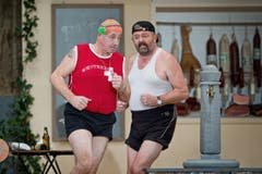 Jöggu Rey (als Rolf Unger, links) und Eugen Burkhard (als Karl Sieber). (Bild: Pius Amrein / Neue LZ)