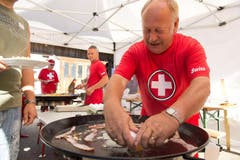 Grosser Aufmarsch am 1. August-Brunch bei der Familie Gassmann in Hildisrieden. (Bild: Dominik Wunderli / Neue LZ)