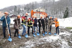 Spatenstich am 26. Januar 2015 für das Feuerwehrlokal und den Werkhof im Eichenspes. (Bild: PD)