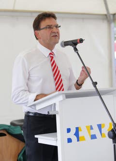 Bundestagfeier auf dem Dorfplatz in Cham. Beat Villiger hält die Festansprache. (Bild: Stefan Kaiser / Neue ZZ)