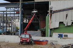 April 2010: Auf diesem Kran in Kriens ist es zu einer Explosion gekommen. (Bild: Boris Bürgisser (Neue LZ))
