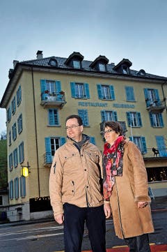 Restaurant Reussbad Raphael und Marie-Louise Tuor vom Gasthaus Adler in Nebikon (17 Gault-Millau-Punkte) übernehmen ab 1. Mai das Traditionslokal Reussbad (Brüggligasse 19). Damit erfüllen sie sich einen lange gehegten Traum. (Bild: Pius Amrein / Neue LZ)