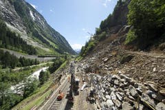Die Aufräumarbeiten laufen auf Hochtouren. (Bild: SBB)