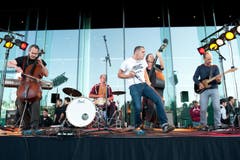 Die Band Le Pélican frisé aus Frankreich (Bild: Boris Bürgisser / Neue LZ)