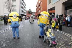 Einige Impressionen vom Fasnachtsumzug in Rotkreuz. (Bild: Patrick Hürlimann (Neue Zuger Zeitung))