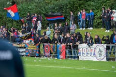 FCB-Anhänger sorgen für Stimmung. (Bild: Maria Schmid)