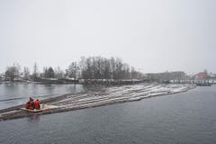 Flössen Ägerisee (Bild: Maria Schmid / Neue ZZ)
