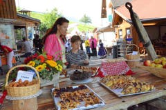 1. August Brunch auf dem Erlebnisbauernhof Weid in St. Niklausen: Alles, was das Herz begehrt! Zum Essen und zum Schauen. (Bild: Romano Cuonz / Neue NZ)