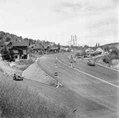 Die Autobahn eingangs Horw kurz vor der Eröffnung ... (Bild: KEYSTONE/PHOTOPRESS-ARCHIV/Hermann Schmidli)