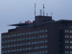 Kleine Pause mit toller Aussicht bis zum nächsten Einsatz. (REGA Kantonsspital Luzern) (Bild: Stefan Luzi)