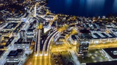 Zug bei Nacht (Bild: Daniel Hegglin)