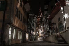 Altstadt Zug bei Nacht (Bild: Valentin Burkart)