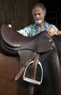 Fredy Röösli, fotografiert im Jahr 2000 mit seiner Stute Minka. (Bild: Archiv Neue LZ)