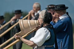 Auf dem Bild zu sehen sind die "Alphornfreunde Edelweiss". (Bild: Pius Amrein (Neue LZ))